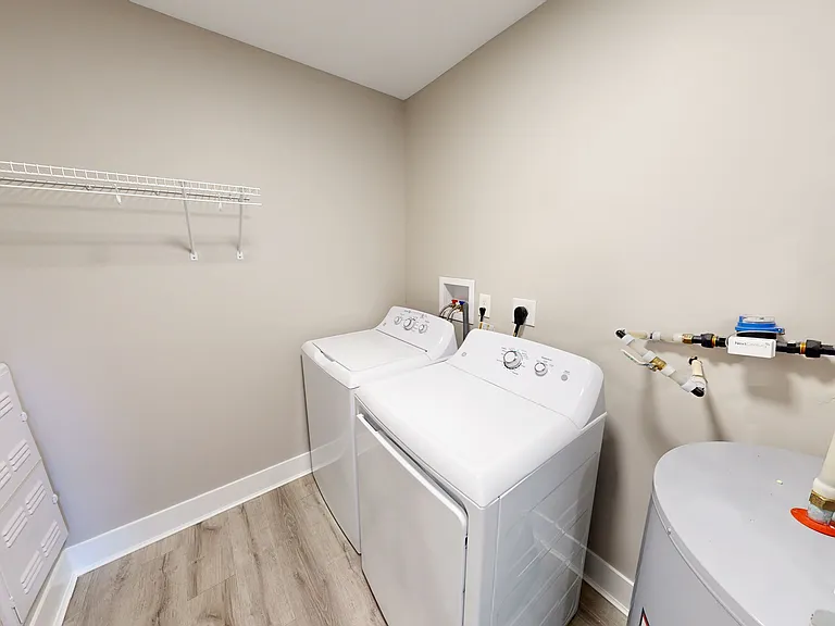 Gentry East Apartments — Photo 38