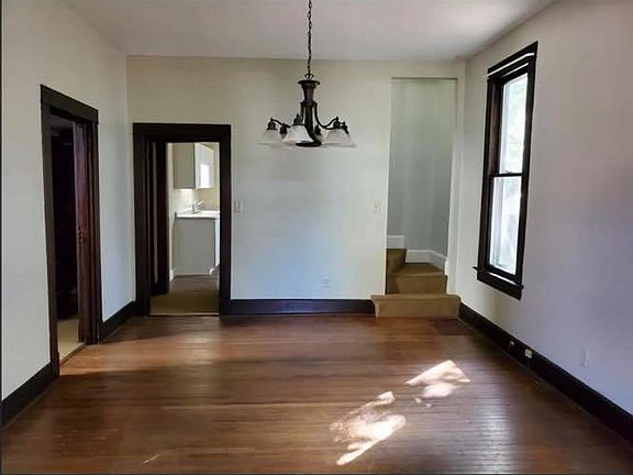 5th image of 520 S New York Ave
