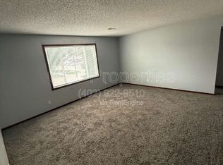 46 Bradford St APT 3, Seward, NE 68434