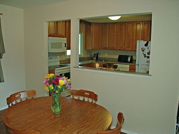 5th image of 7115 Cheshire Ln