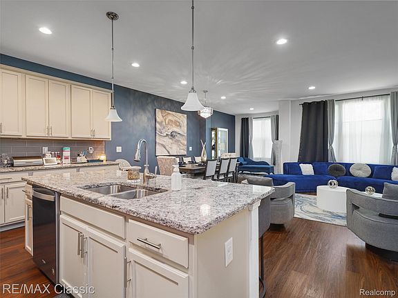 5th image of 24869 Ivy Ln