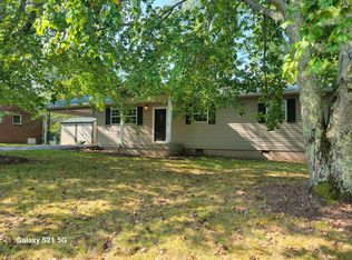 253 Ivanhoe Ln, Crossville, TN 38555