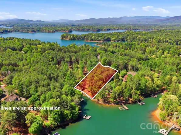 4981 Camellia Dr #228, Morganton, NC 28655