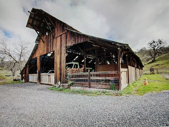 Barn