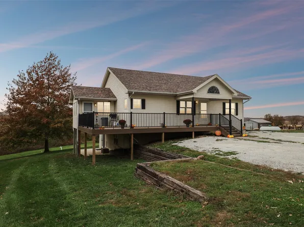 168 Indiana Dr, Pleasantville, IA 50225