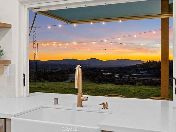 3rd image of 41950 Calle La Escondida