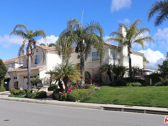 3rd image of 5900 Vista De La Luz