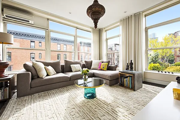 Sold by Stribling | media 4