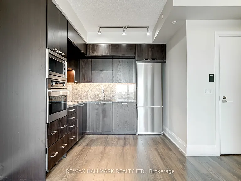 120 Harrison Garden Blvd #807 — Photo 13