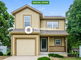 11108 Highview Rd, Peculiar, MO 64078