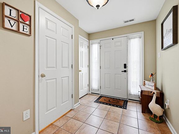 3rd image of 733 Waterway Ct