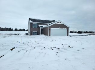 1240 Trillium Blvd, Vicksburg, MI