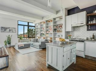 122 West St PENTHOUSE E, Brooklyn, NY 11222