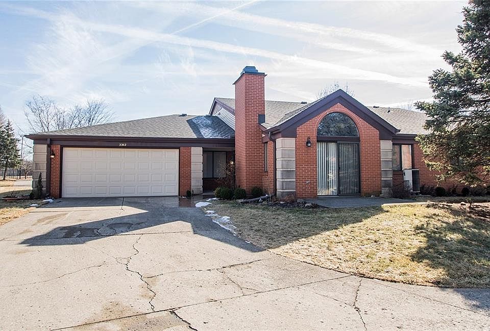 1st image of 2262 Golden Oaks N