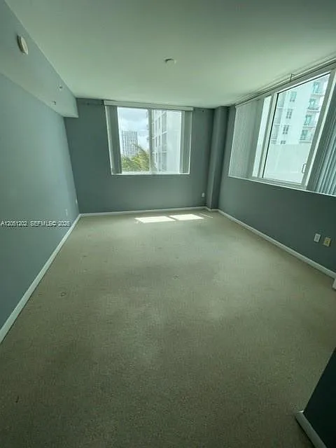 Vizcayne South Condo — Photo 3