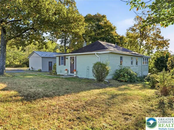 1217 N Ridge Rd, Perkasie, PA 18944