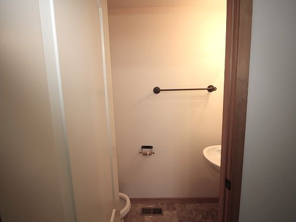 122 7th Tioga 4_125
