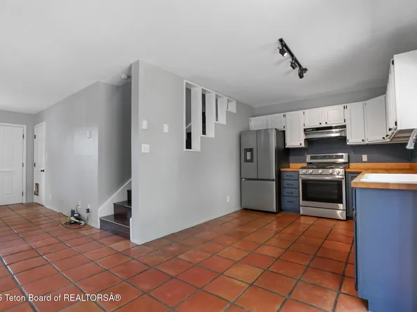 512 S Millward St #512, Jackson, WY 83001