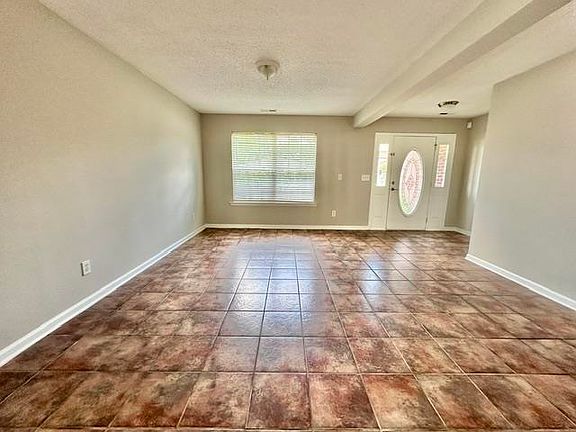2nd image of 423 Jasmine Dr