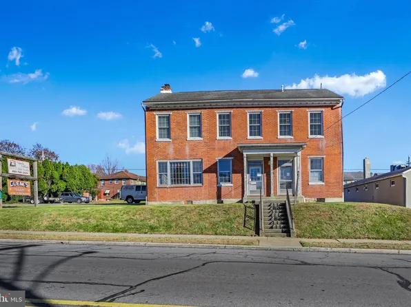 1530 New Holland Rd, Reading, PA 19607