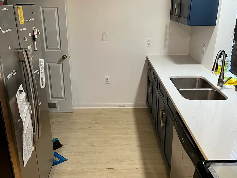 Kitchen - Double Sink, Fridge & Dishwasher