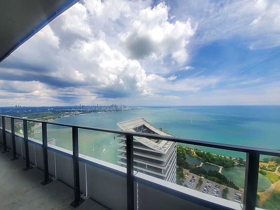 4th image of 30 Shore Breeze Dr #7