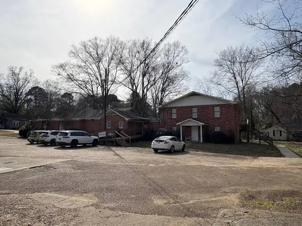 400 E Adams St, Kosciusko, MS 39090