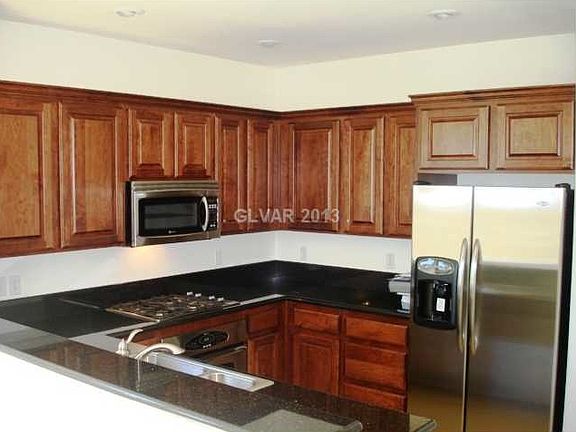 4th image of 1551 Plaza Centre Dr