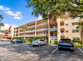1050 Country Club Drive #303, Margate, FL 33063