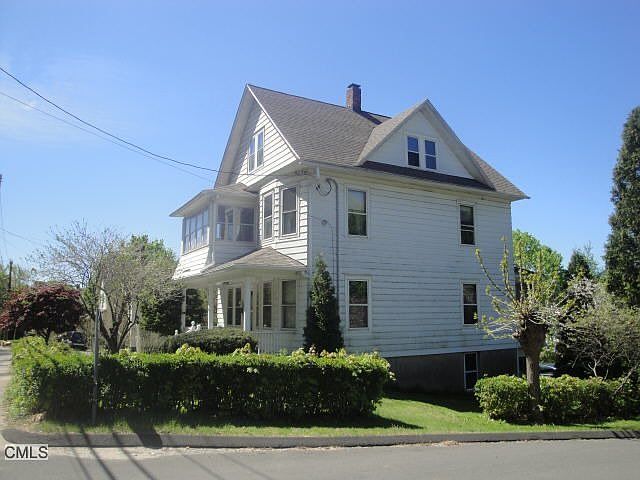 2nd image of 423 N Main St