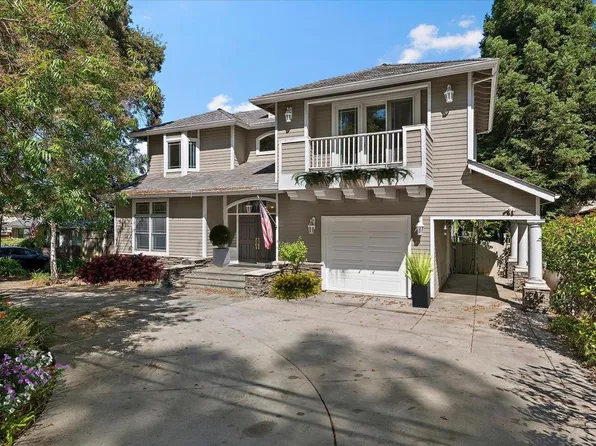 17501 Wedgewood Ave, Los Gatos, CA 95032