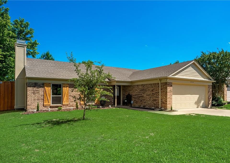 1st image of 2222 Country Oaks Dr
