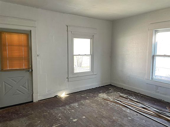 3rd image of 1323 S 14th St