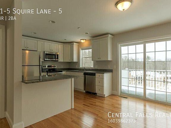3rd image of 31-5 Squire Ln