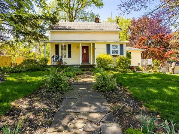 172 N Lake St, Amherst, OH 44001