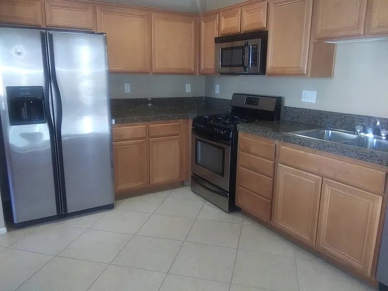 5254 Verenda Ave — Photo 4