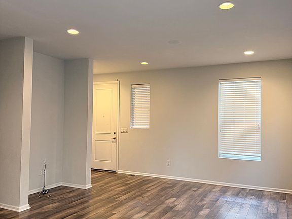 4th image of 1517 S Dallas Cir