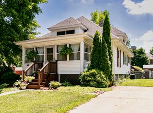 48 W 3rd St, El Paso, IL 61738