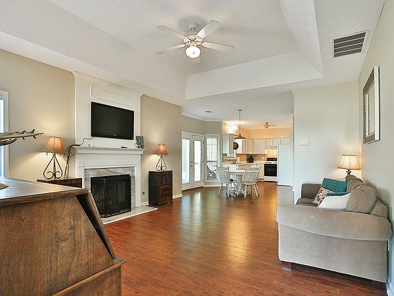 2nd image of 16 Creekside Dr