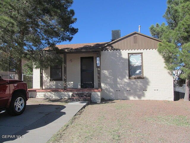 1st image of 2527 Federal Ave