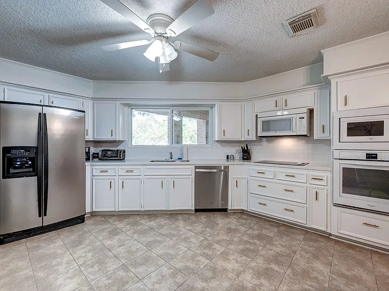 1722 S Kirkwood Rd — Photo 28