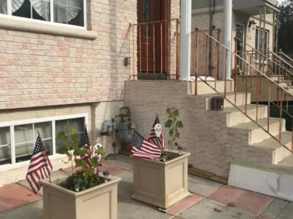 21 Krissa Ct, Staten Island, NY 10312