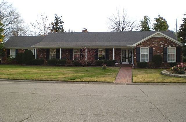 1st image of 1810 Fieldcrest Dr
