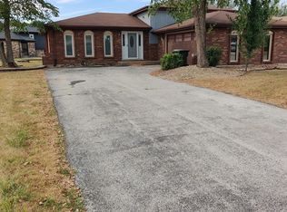 2816 Lake Park Ct, Lynwood, IL