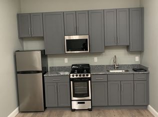 14 Yeamans St APT 304, Revere, MA 02151