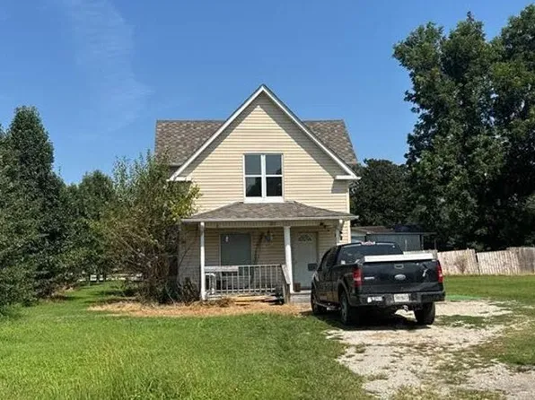 217 N Main St, Cardwell, MO 63829