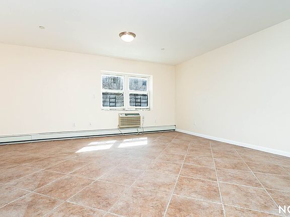 2nd image of 3438 41st St APT 1A