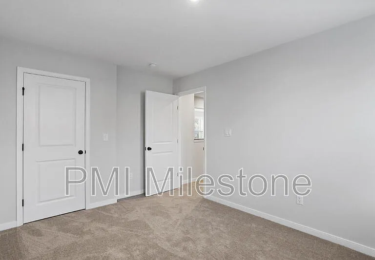 530 N 3rd St #A — Photo 29