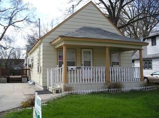 1212 Hutton St, Des Moines, IA 50316