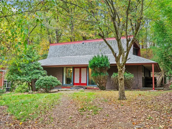 135 Berwyn Rd, Pittsburgh, PA 15237